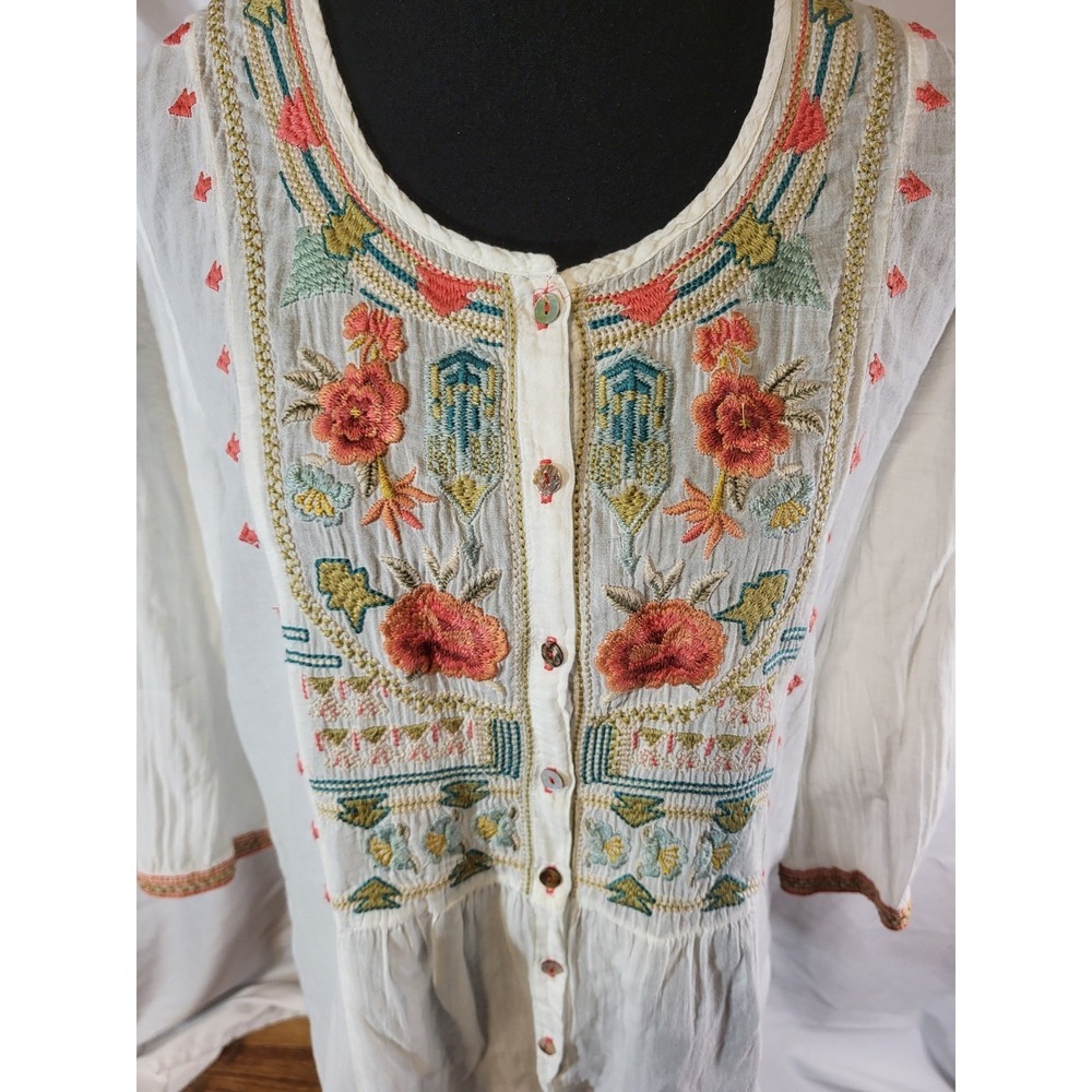 3J Workshop Johnny Was Size Small White Embroidered Button Down Shirt Tunic - Picture 2 of 7